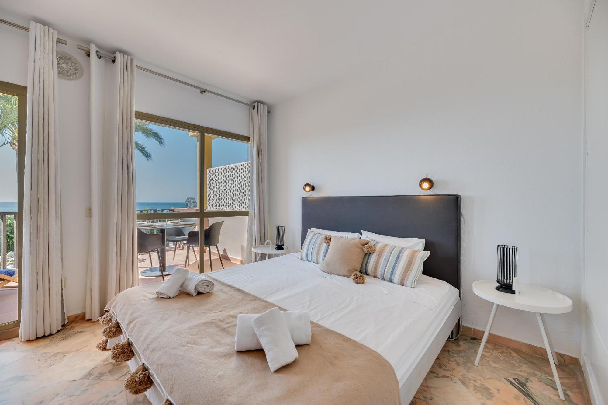 Front Line Beach Studio Apartment Marbella Exterior foto